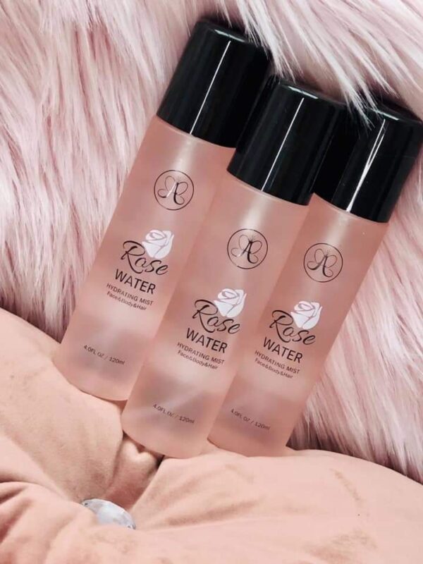 AGUA DE ROSAS